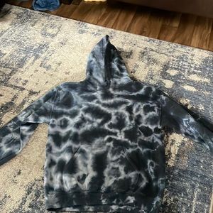 Blue and white tie dye sweatshirt